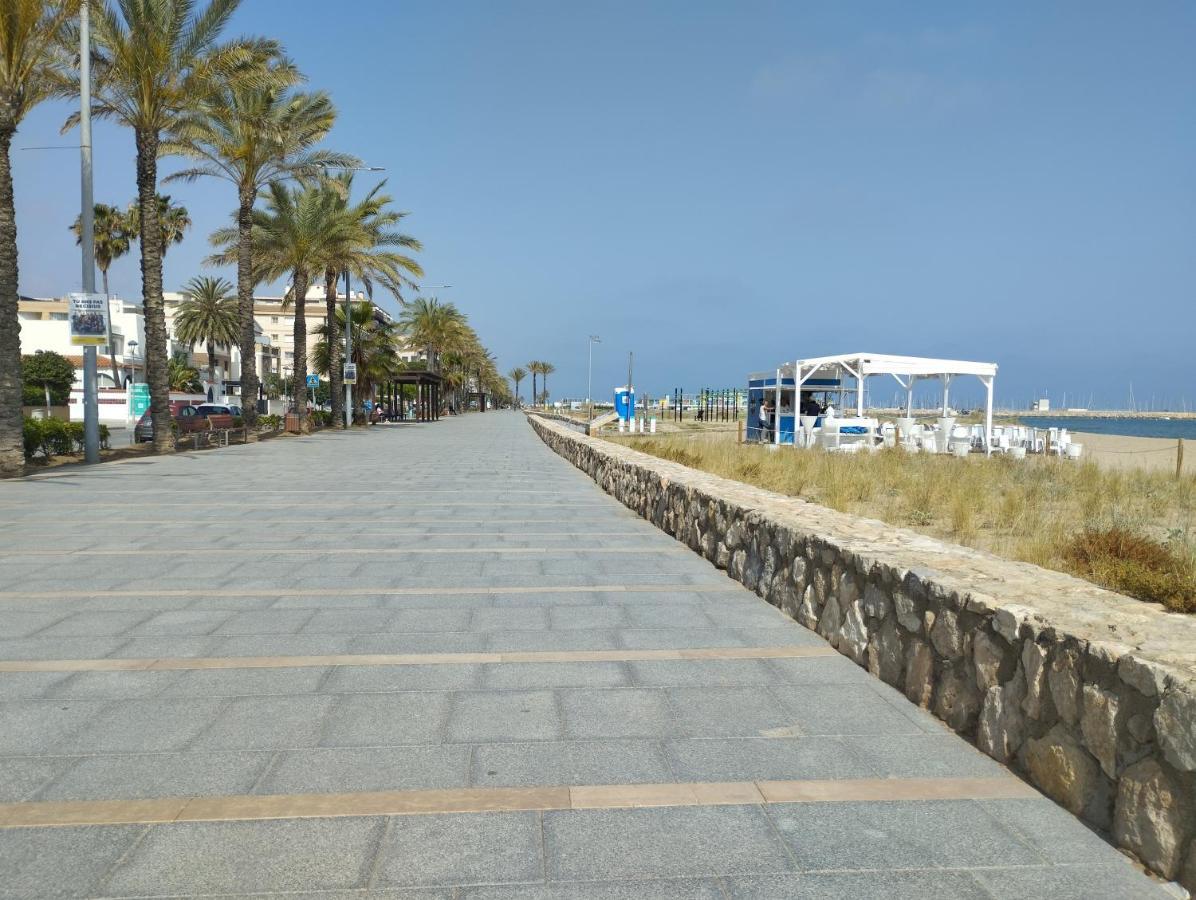 Atico Frente Al Mar Con Parking Para 5 Personas Calafell Extérieur photo