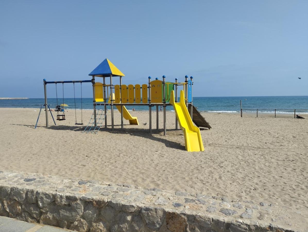 Atico Frente Al Mar Con Parking Para 5 Personas Calafell Extérieur photo